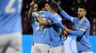  拉齐奥三球完胜萨勒尼塔纳重返前四