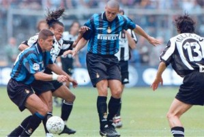  国际米兰功勋老臣离队，球迷泪洒告别仪式